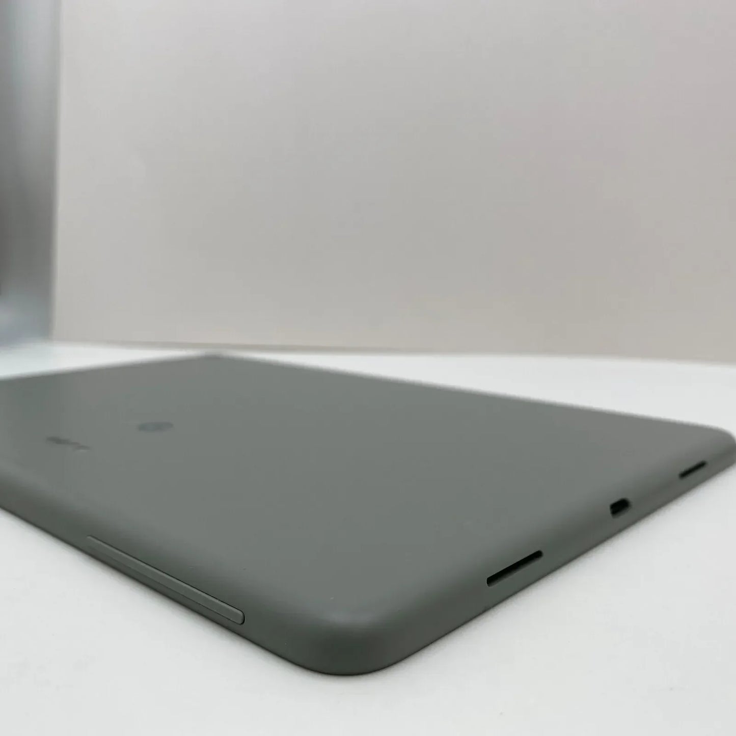 Google Pixel Tablet - 128GB, Wi-Fi, 10.95 - Hazel - Open Box