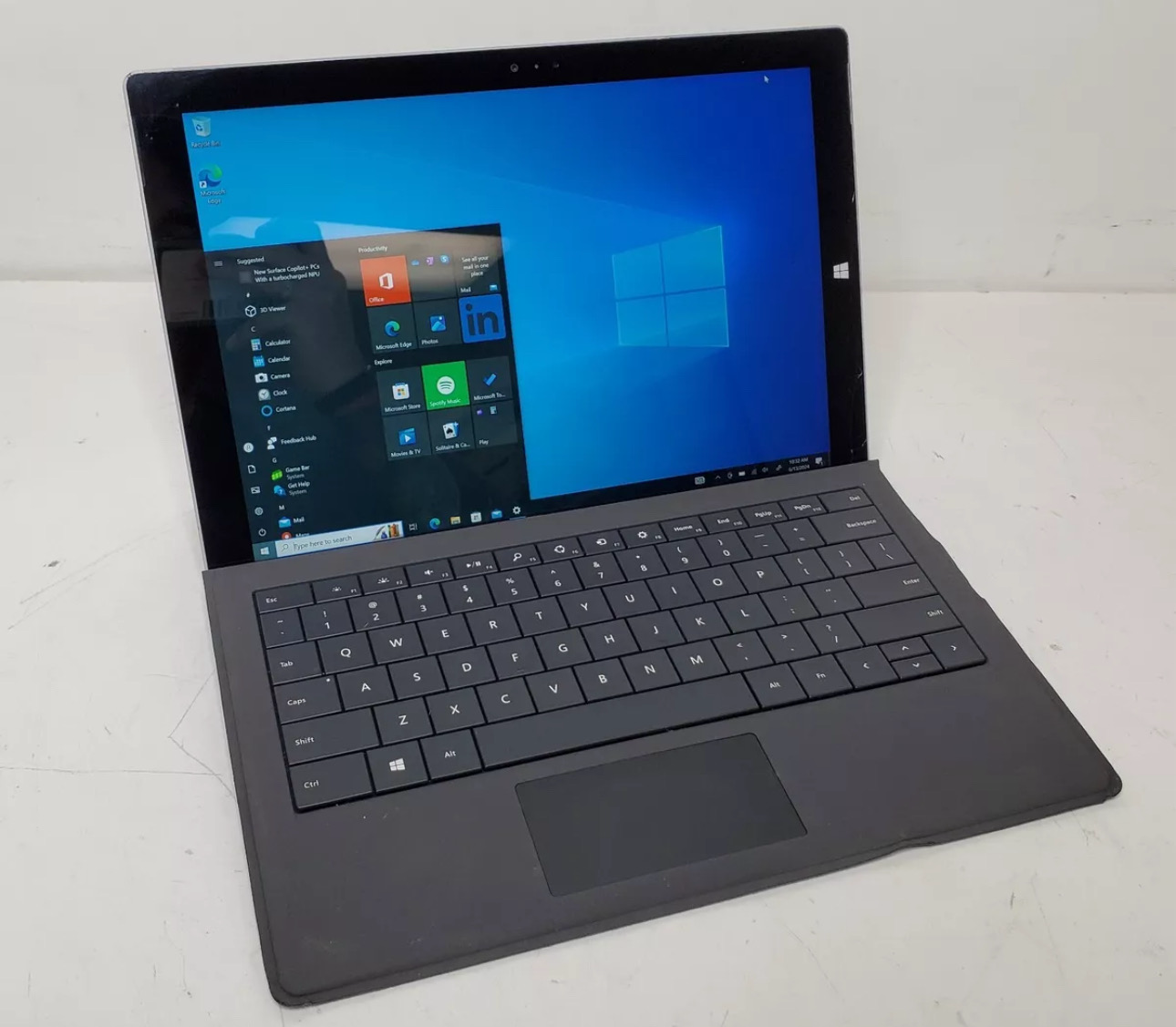 Microsoft Surface Pro 3 12.3" 2-in-1 Laptop | Intel i5 | 4GB RAM | 128GB SSD | Windows 11 Pro - Refurbished (Minor Wear) with Type Cover image 1