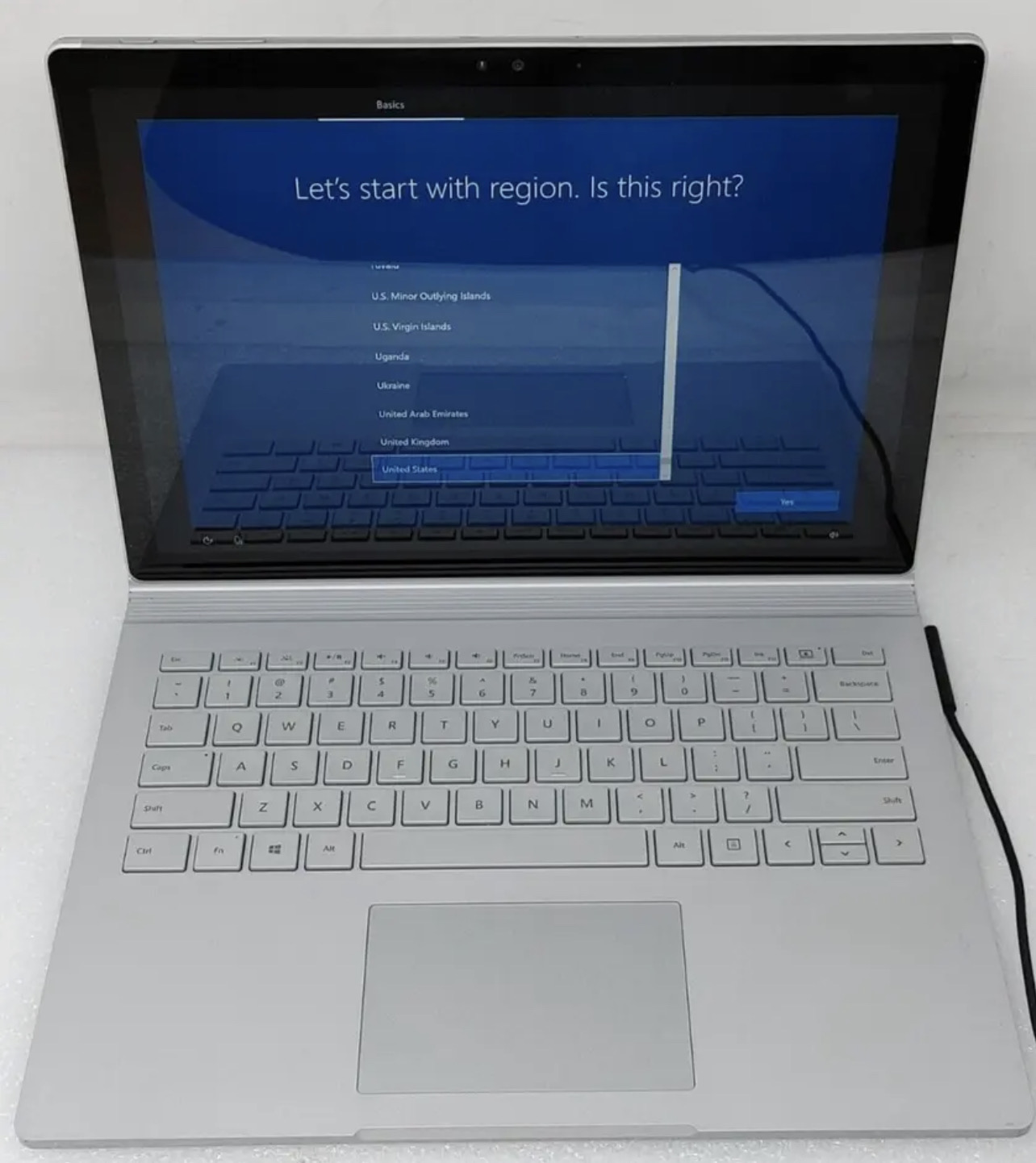 Microsoft Surface Book 2 1832 - Intel Core i5 7300U, 8GB DDR3, 256GB SSD