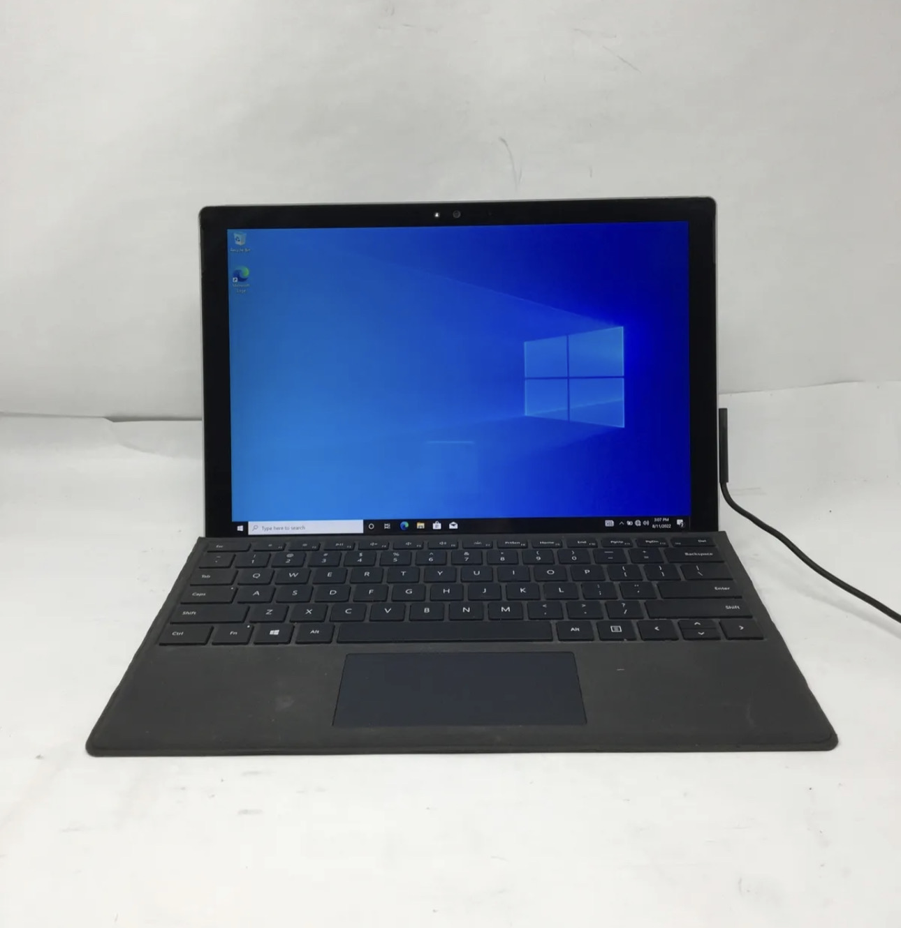 Microsoft Surface Pro 4 - Intel Core i5 6300U 2.40GHz 8GB DDR3 256GB SSD image 1