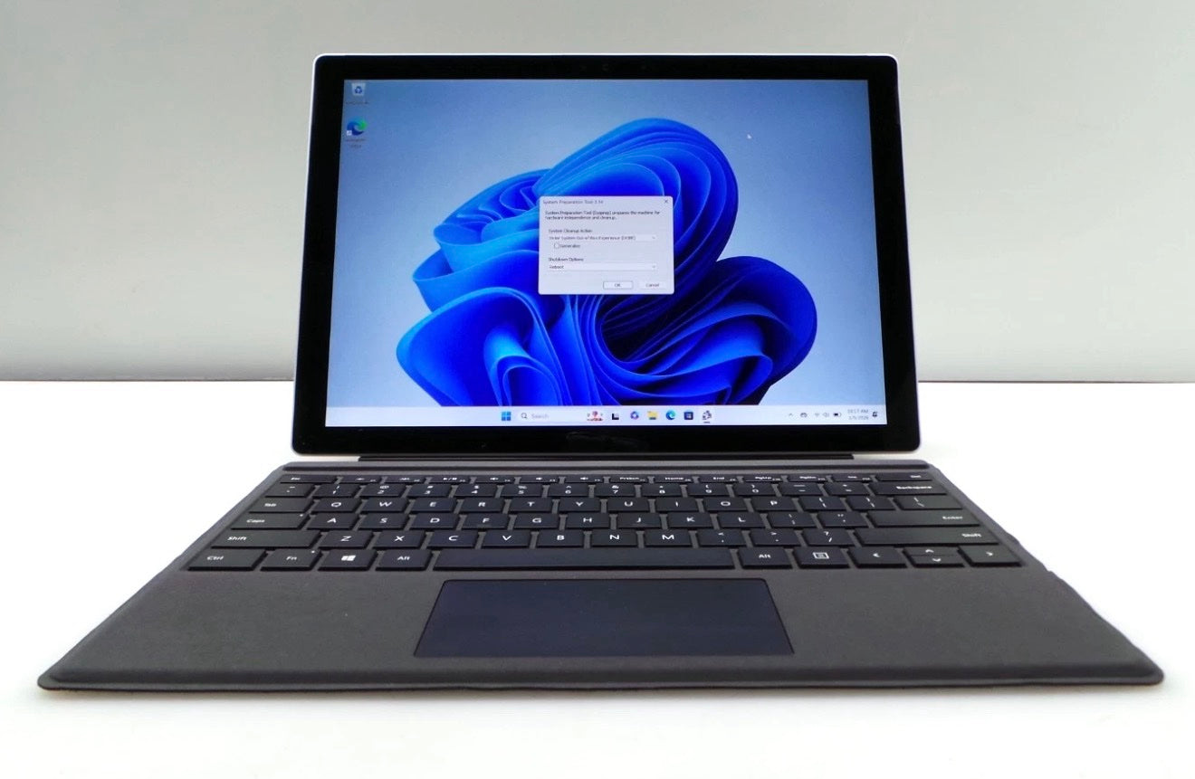 Microsoft Surface Pro 4 12.3 inch - Intel i7-6600U, 8GB RAM, 256GB SSD (bad touchscreen) image 0